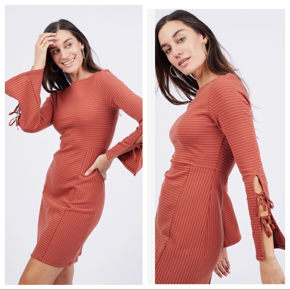 Summer & Sage Striped Tie Sleeve Dress